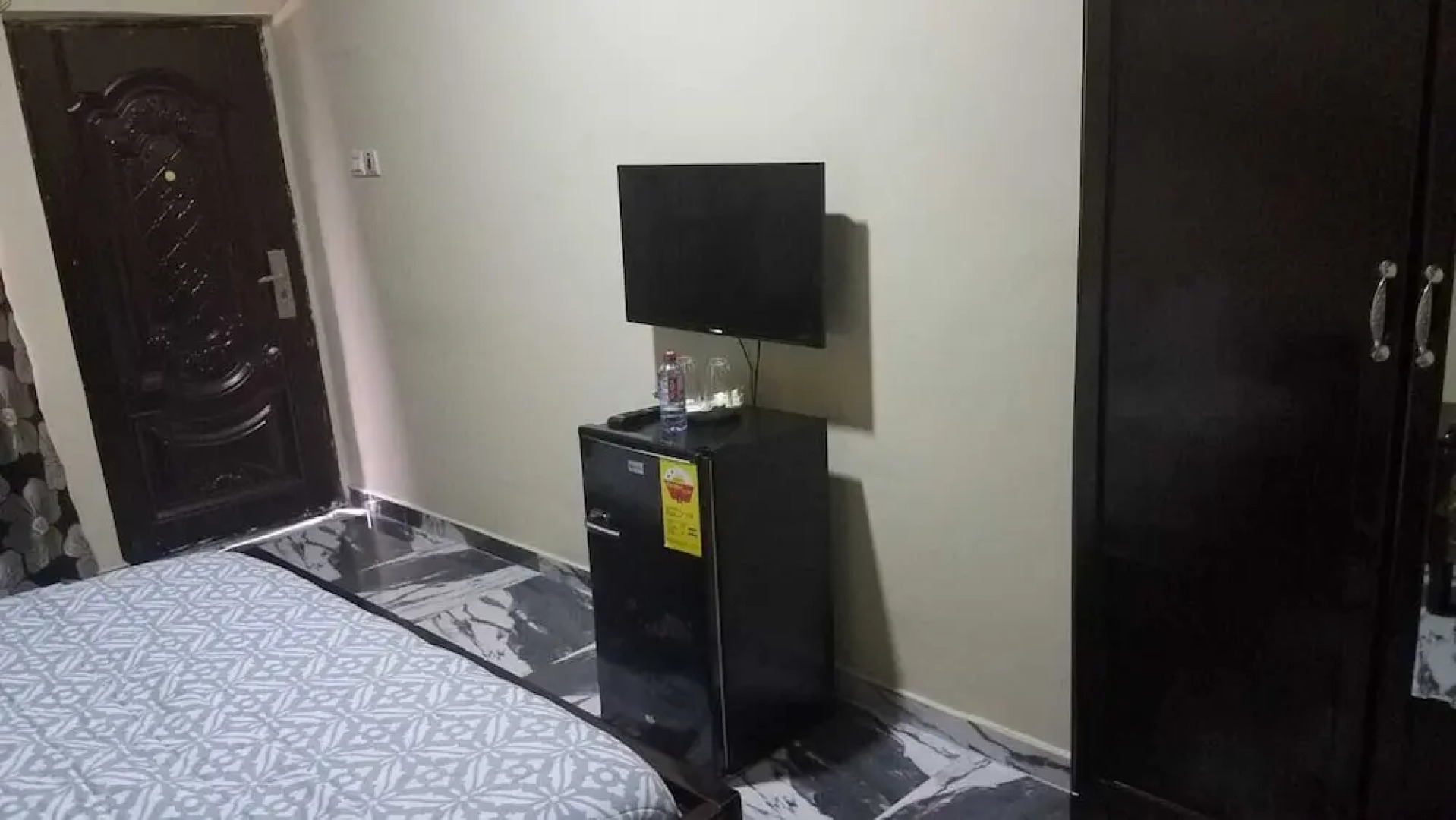 Bright Hotel & Suites