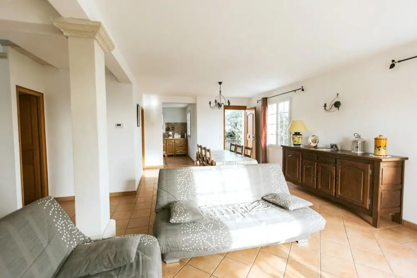 House With 3 Bedrooms in Saint-pierre-de-vassols, With Private Pool, E