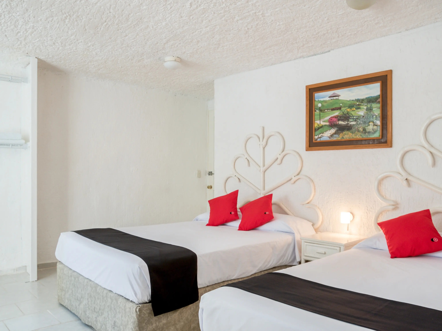 Capital O Farallon Inn