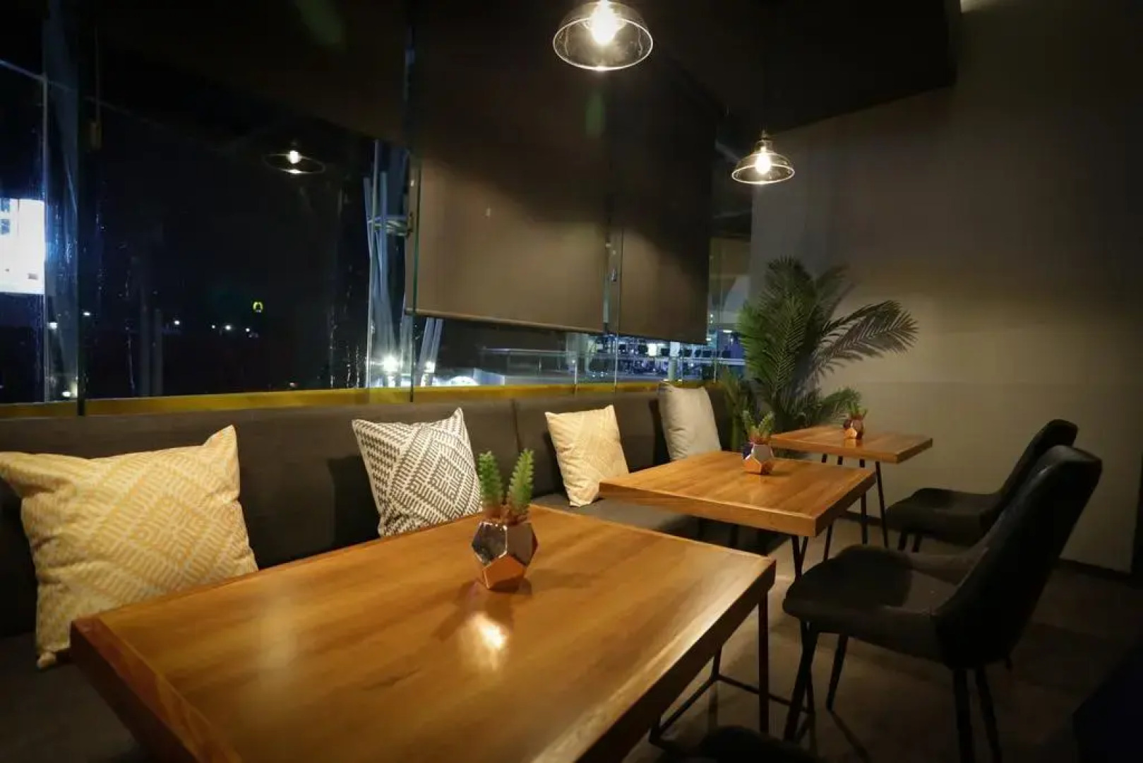 The Yellow Capsule Cancun Close to Airport