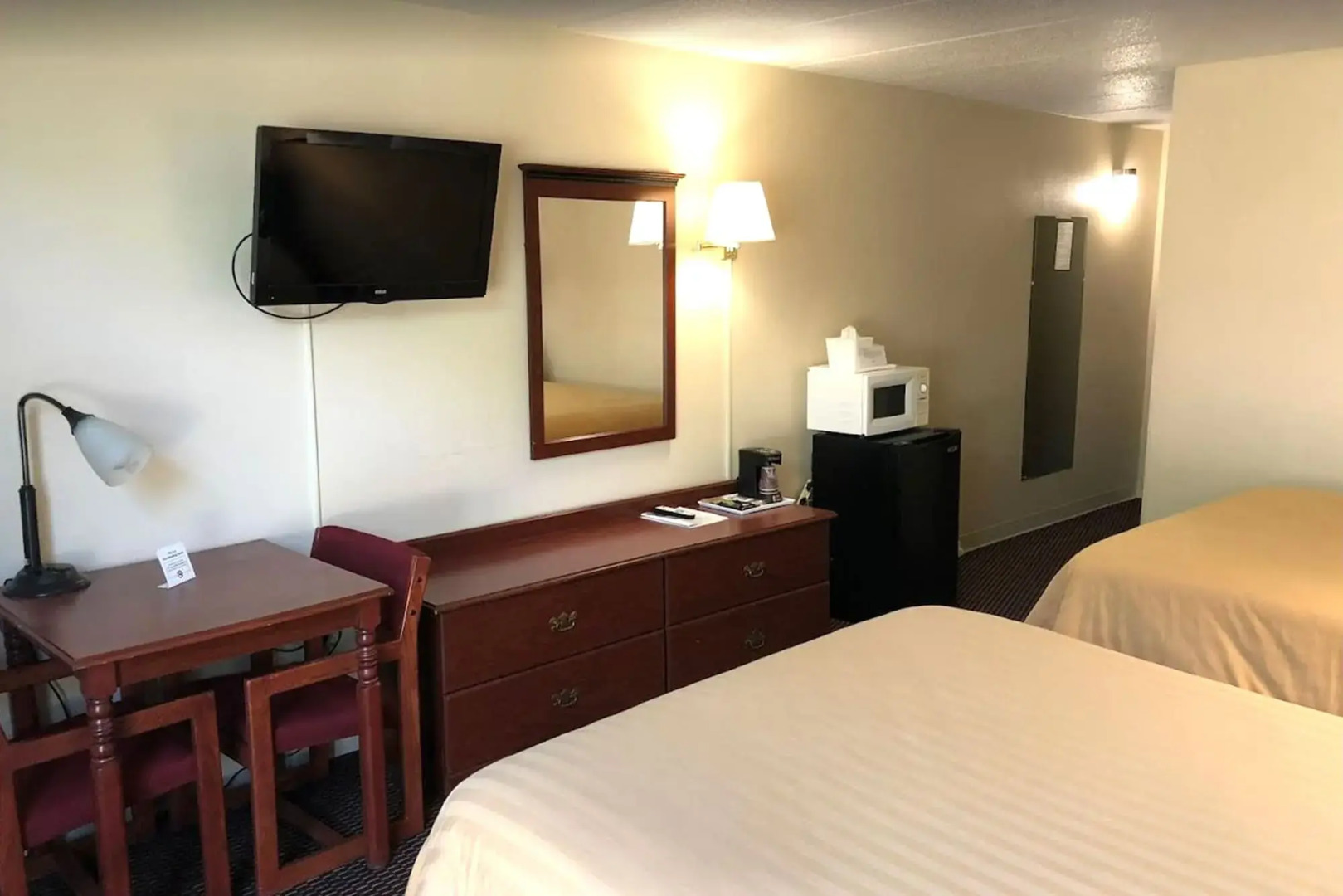 Norwood Inn and Suites Worthington