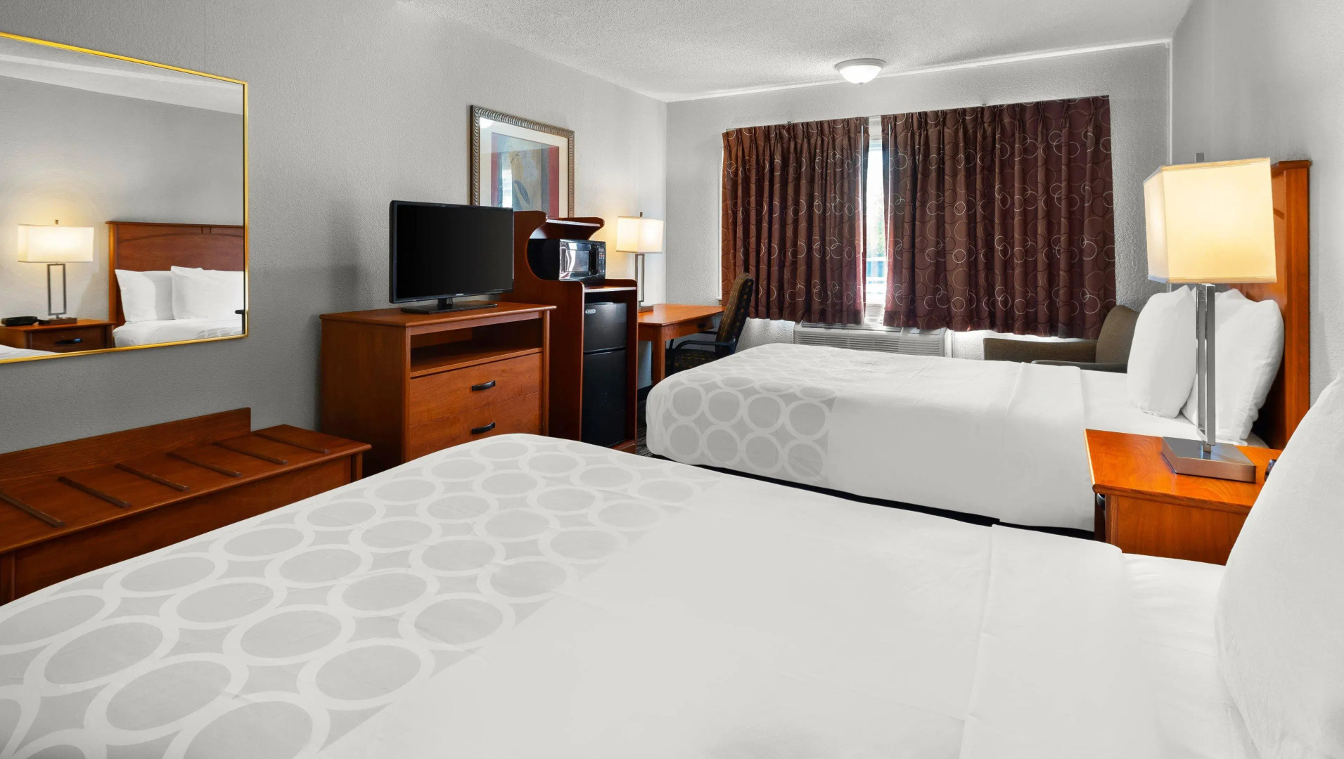 Magnuson Hotel Detroit Airport