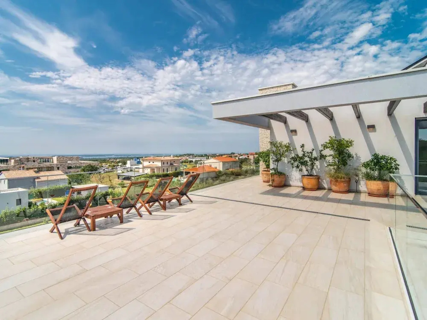 Luxury Villa With Pool and sea View