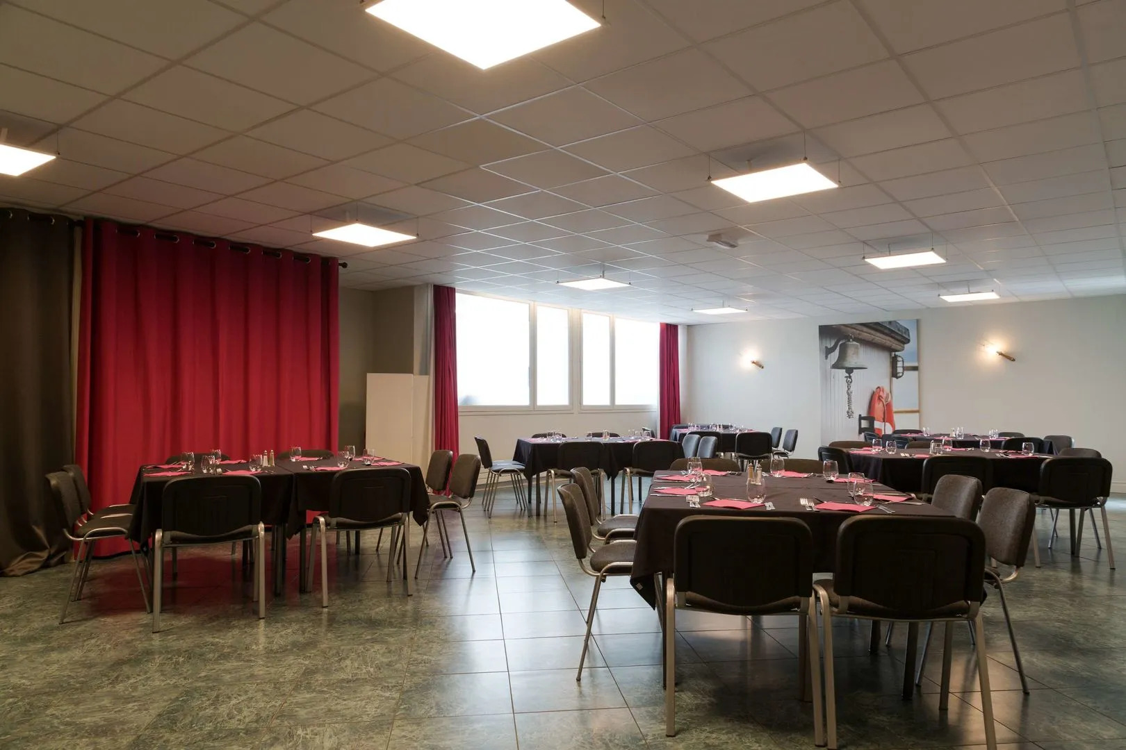 Logis Hôtel Au Chêne Vert