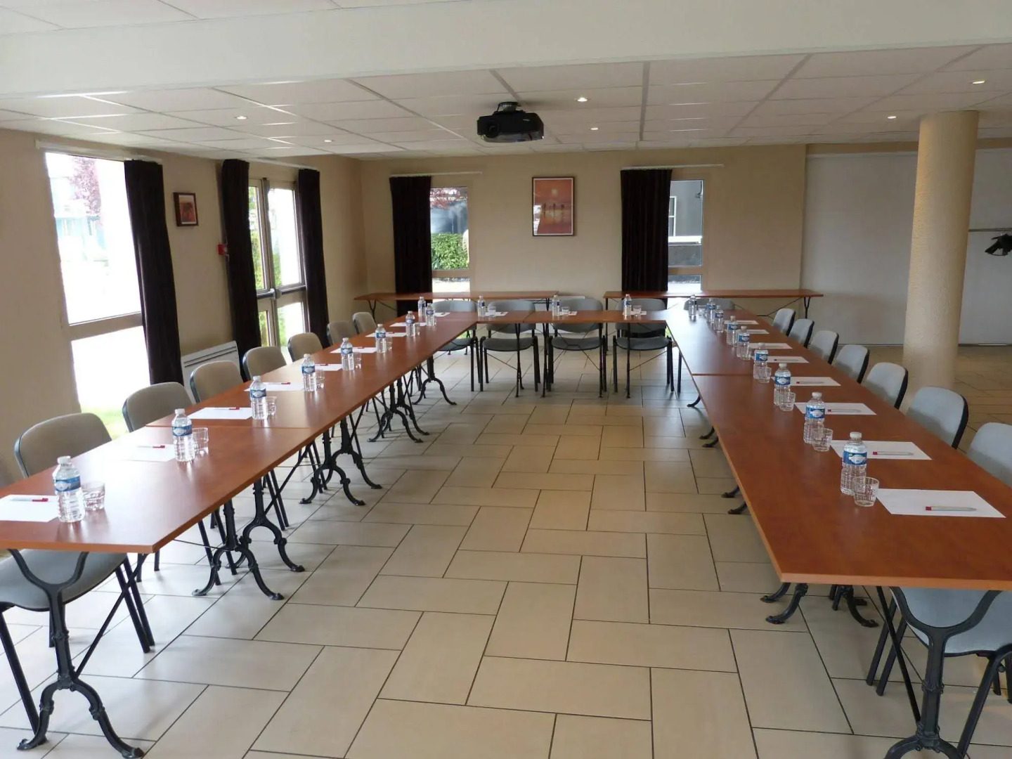 Brit Hotel Reims La Pompelle