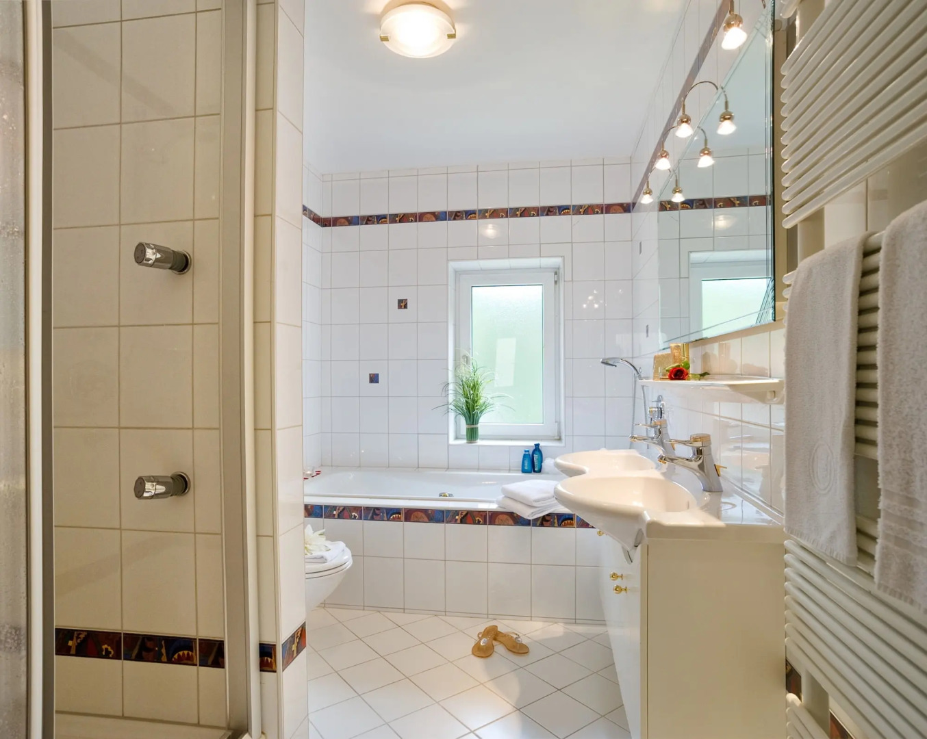 Euro Youth Hotel & Krone