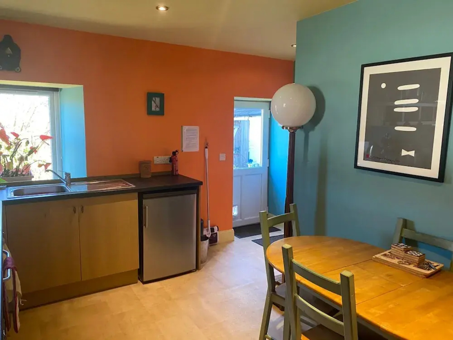 Cosy and Stylish Cottage in Thornhill