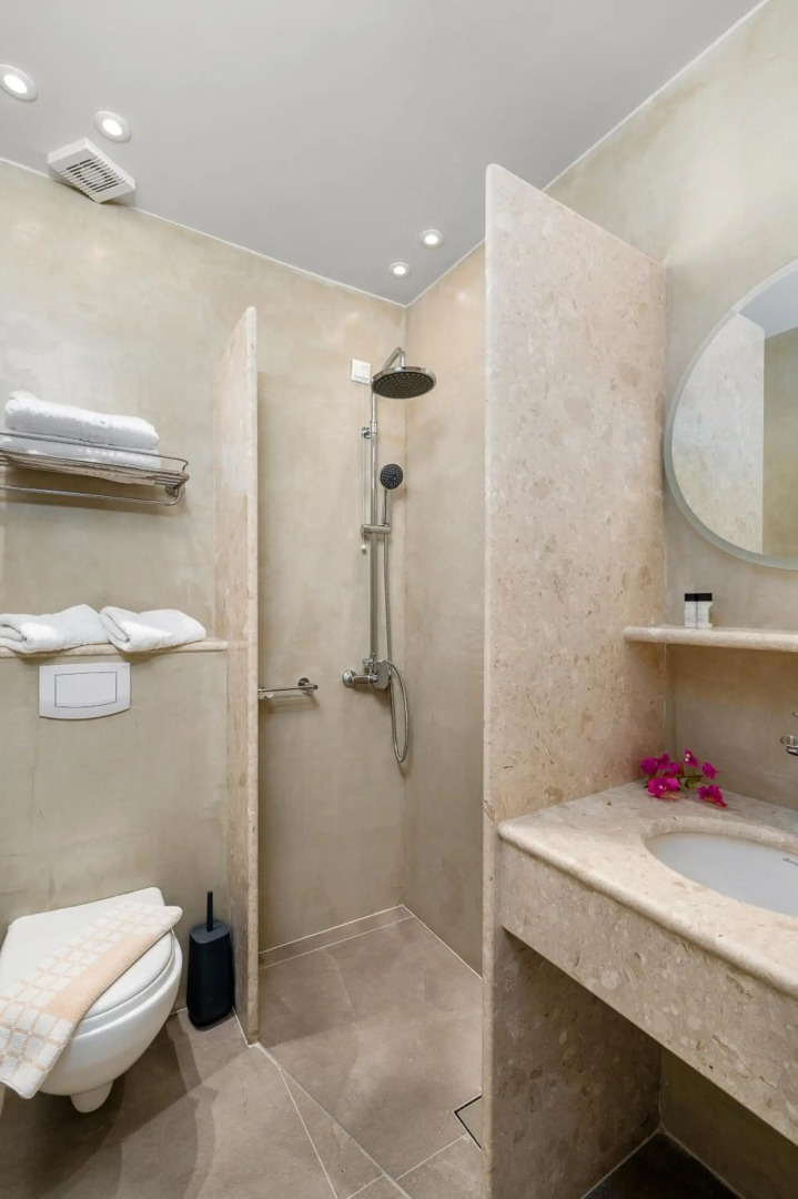 Glaros Hotel Apartment