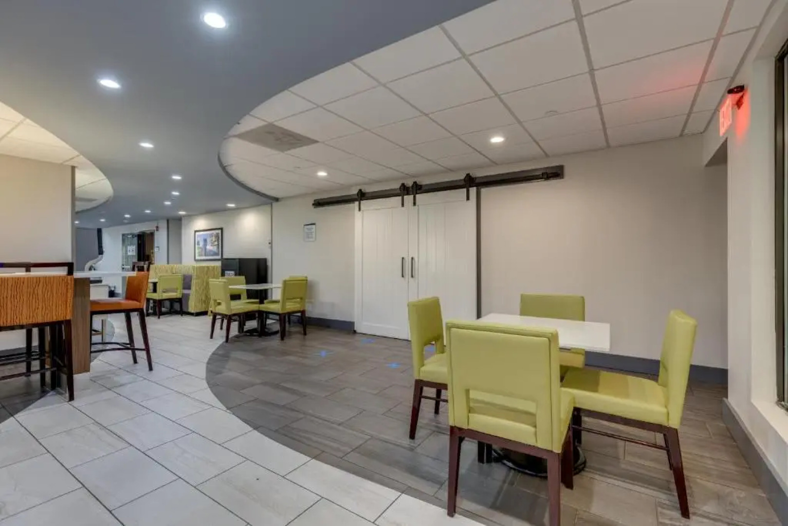 The Alexis Inn & Suites - Nashville Airport