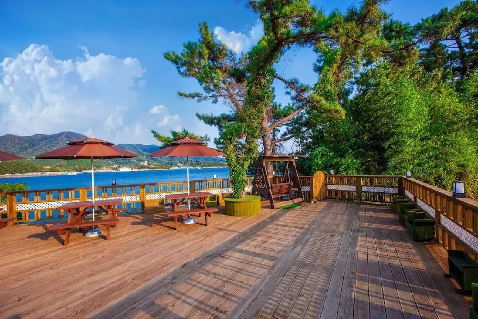 Tongyoung S468 Poolvilla