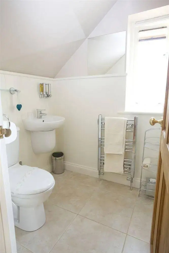 Silverstone Guest House