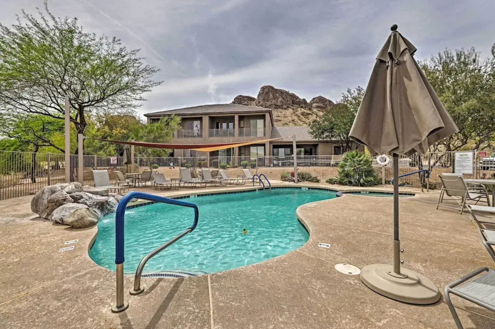 Golf Course View & Pool Access: Gold Canyon Gem