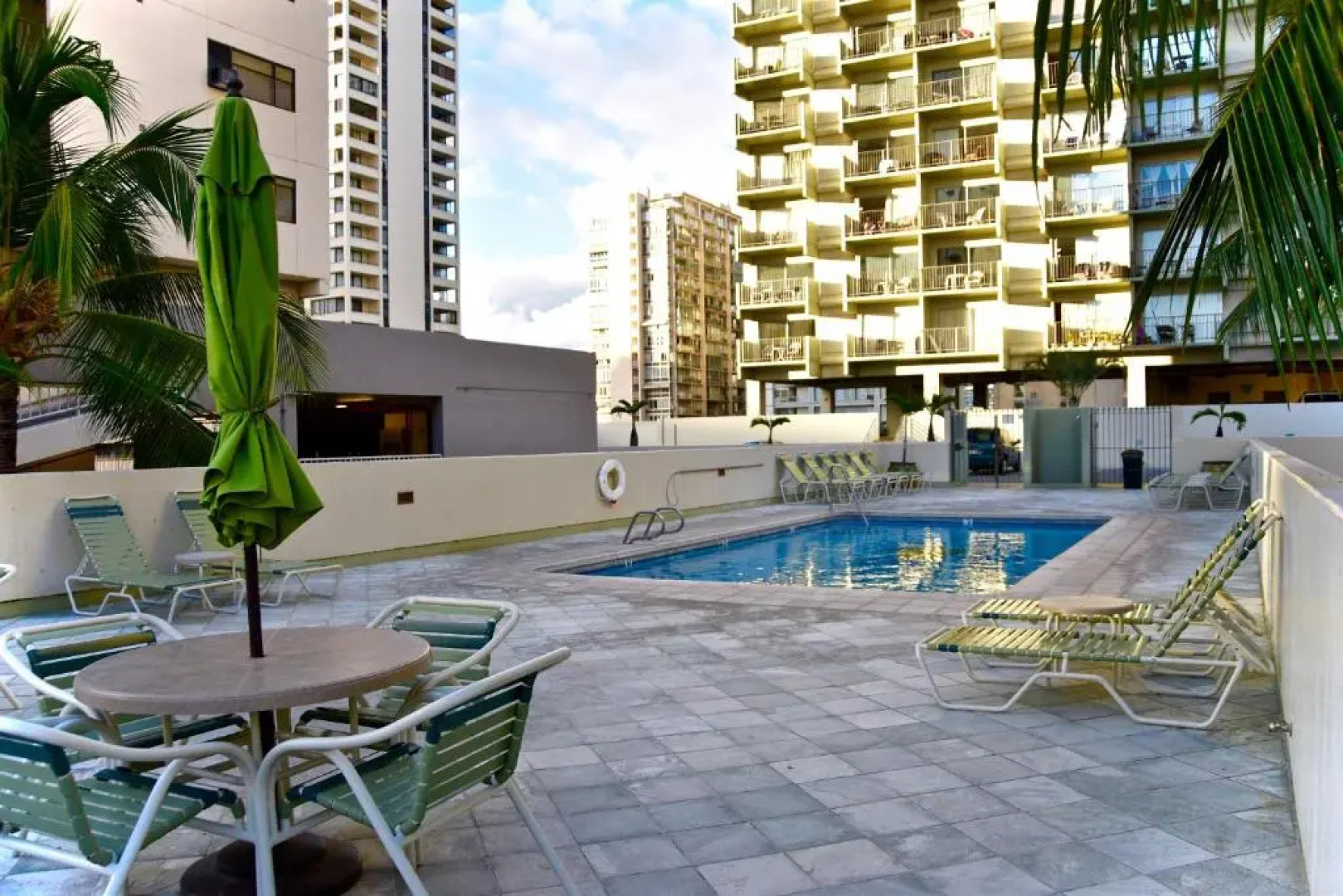 Jenny's Pineapple Cottage