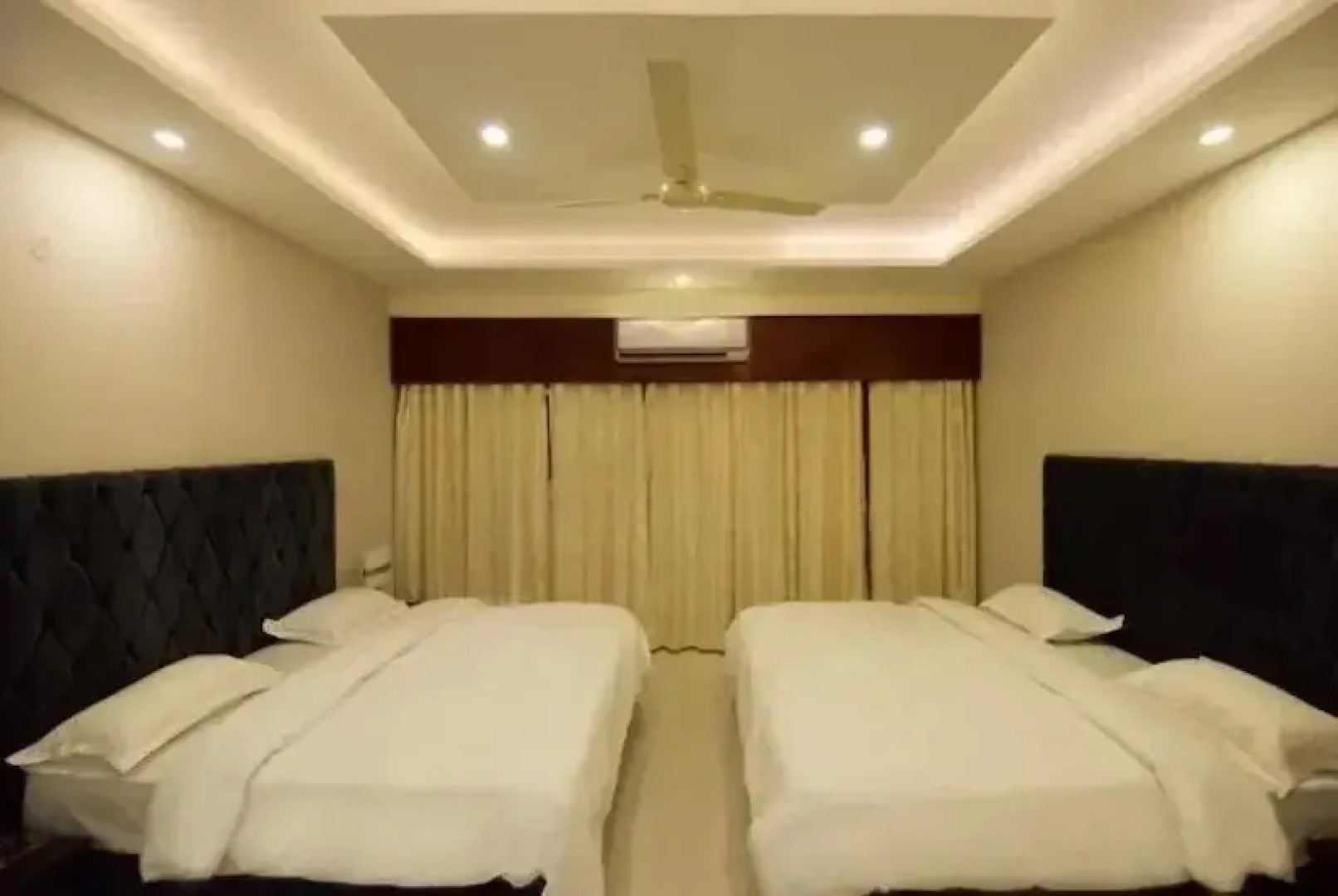 Hotel Mansarover International