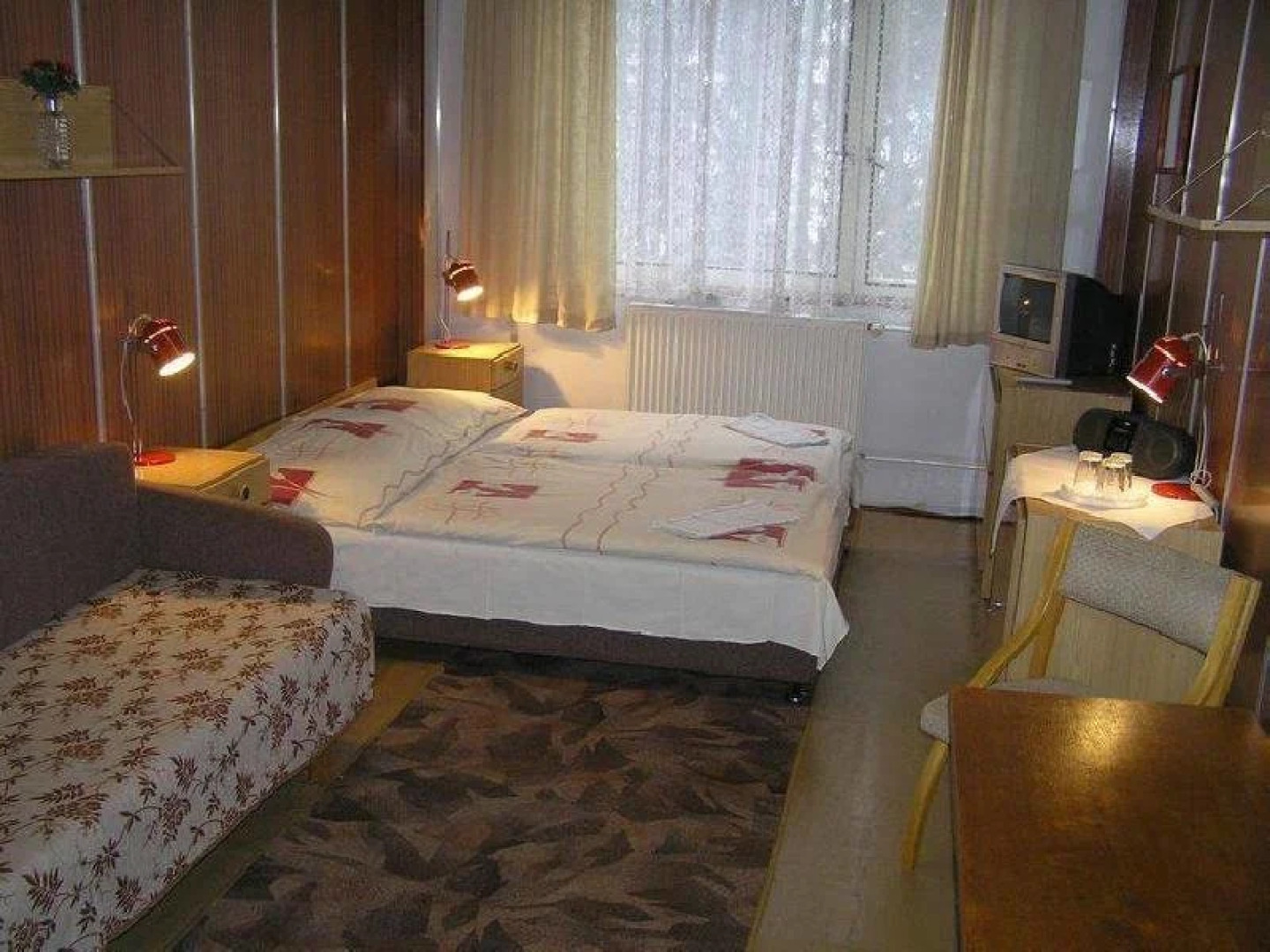 Penzion Nike TRIO RIVIERA