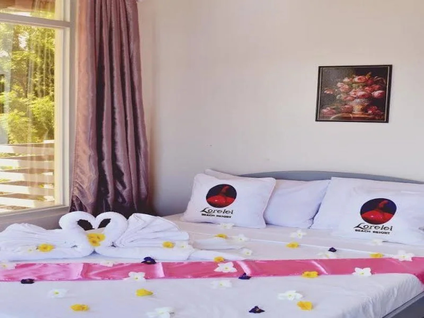 Lorelei Beach Resort