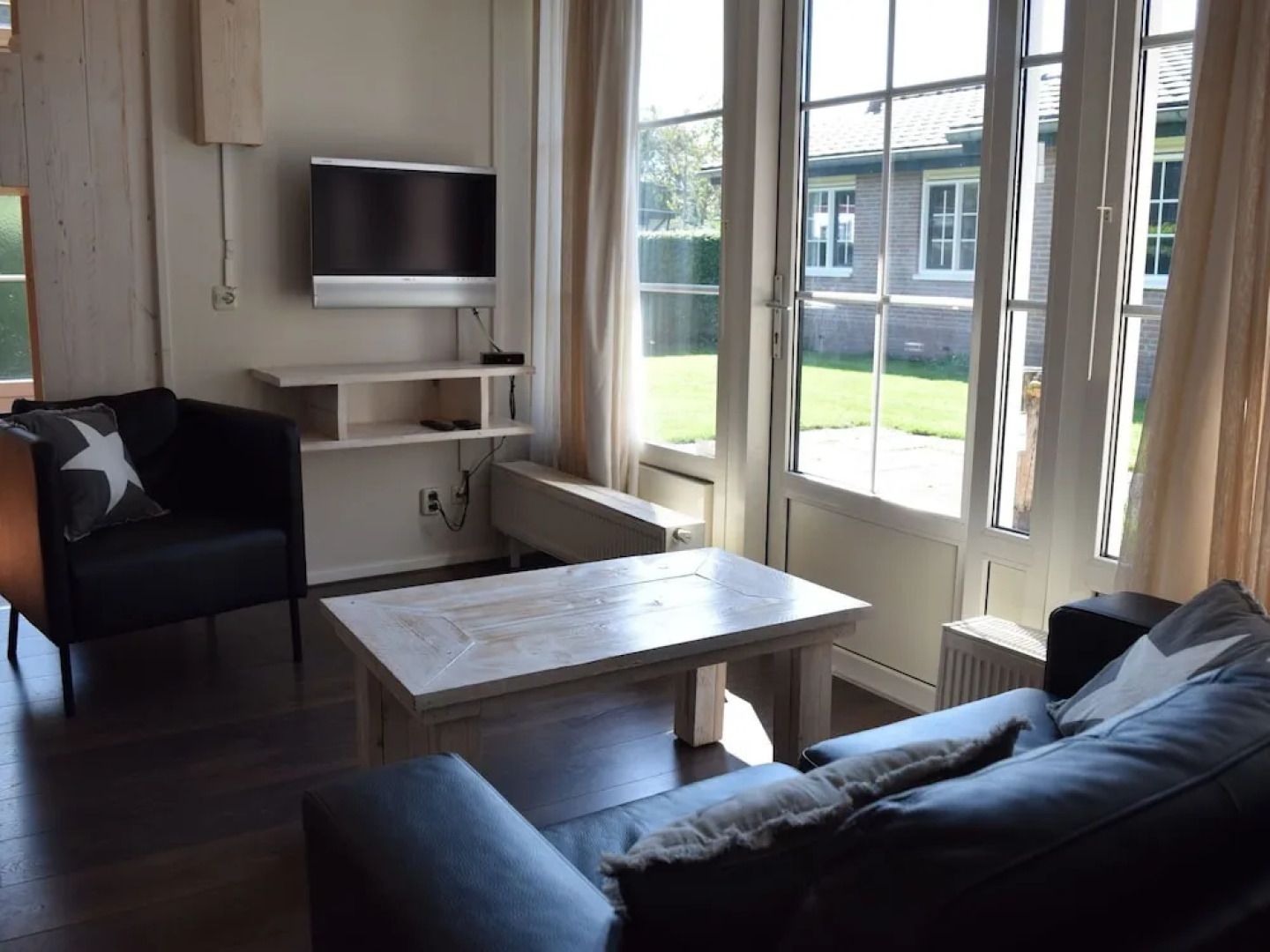 Bungalow in Netherlands With Garden Terrace