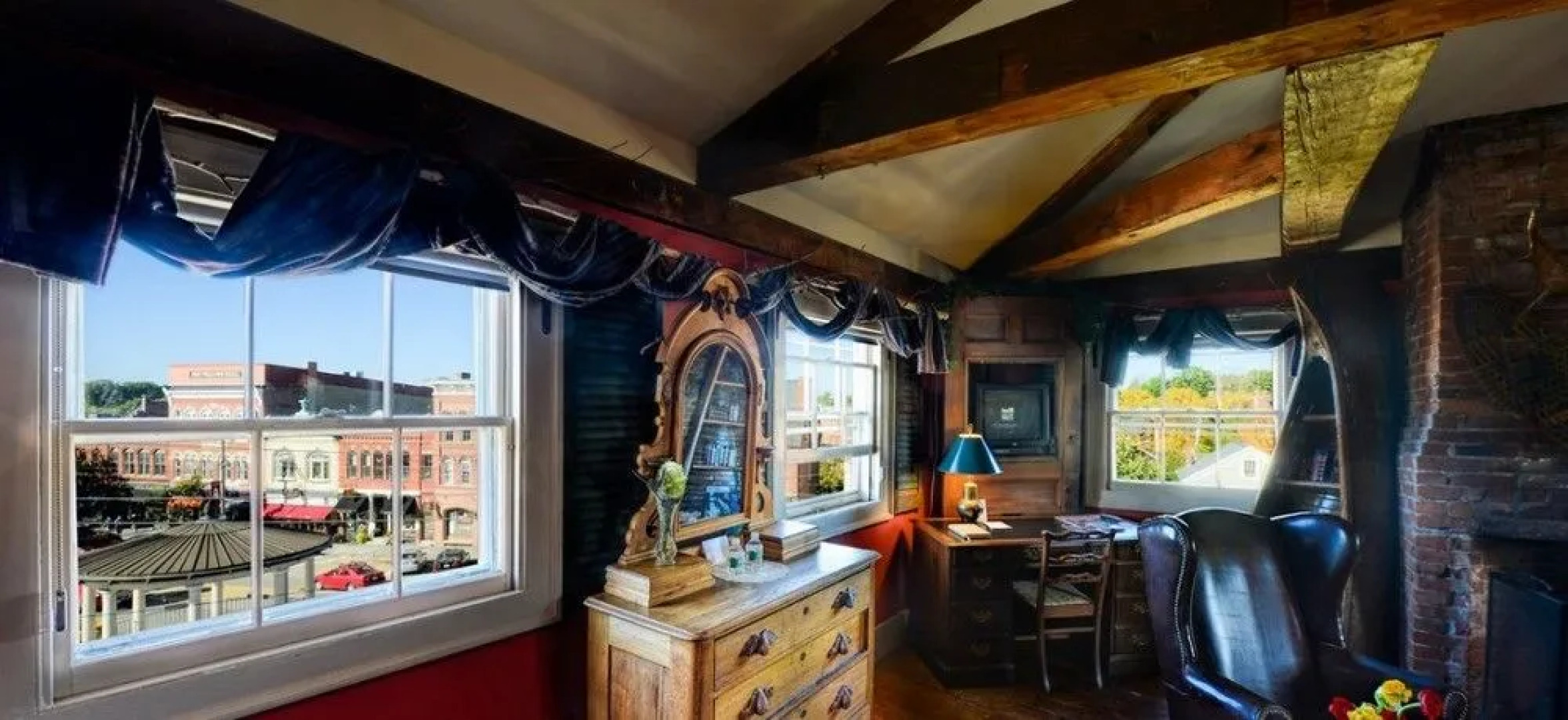 Inn By The Bandstand