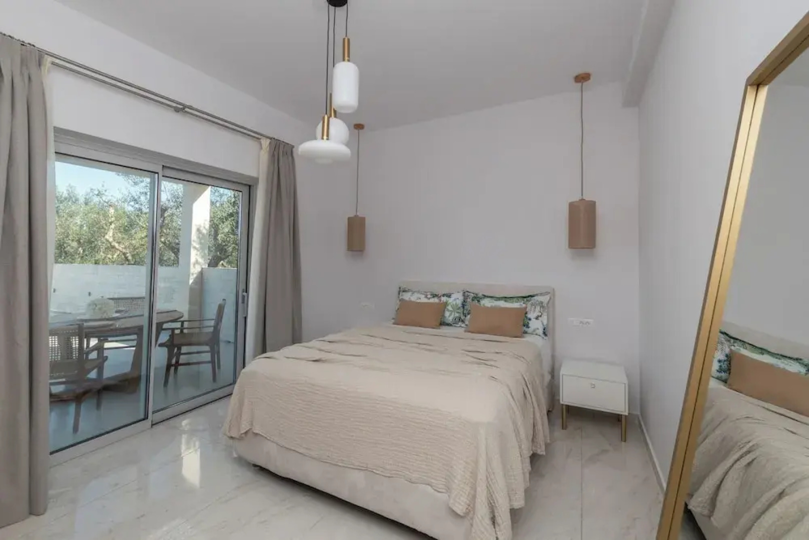 Camelia Luxury Suites - Private Pool & Jaccuzi