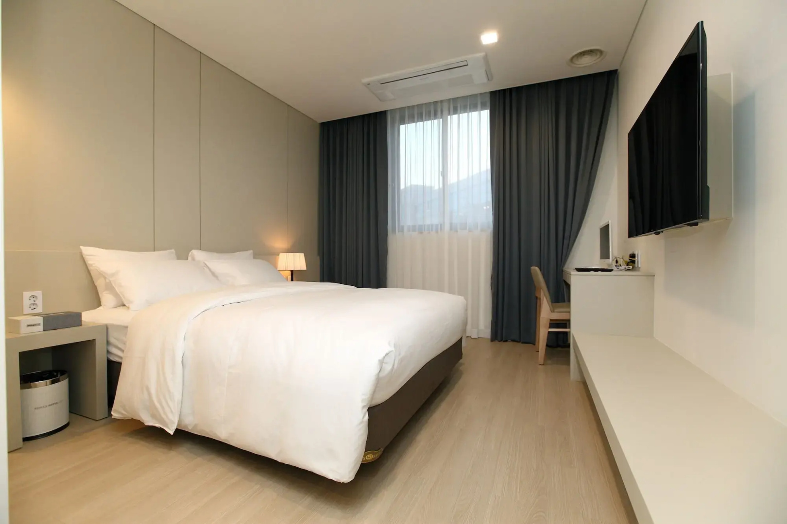 Bricks Hotel