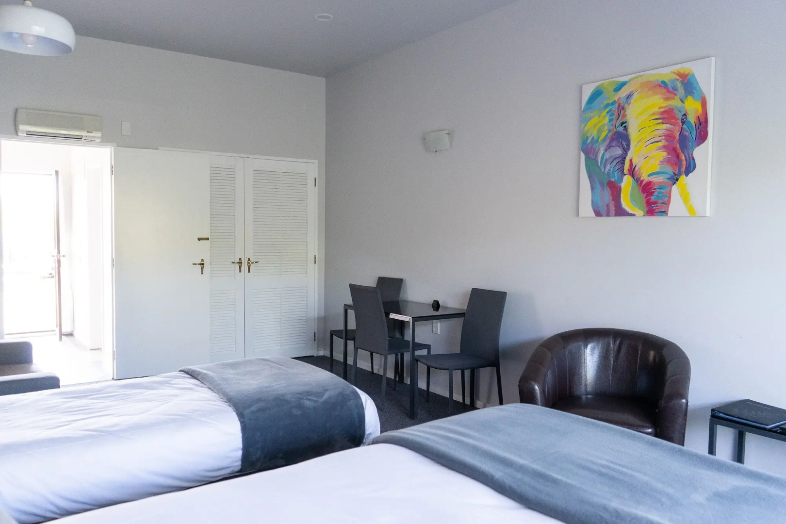 Burwood Manor Motel