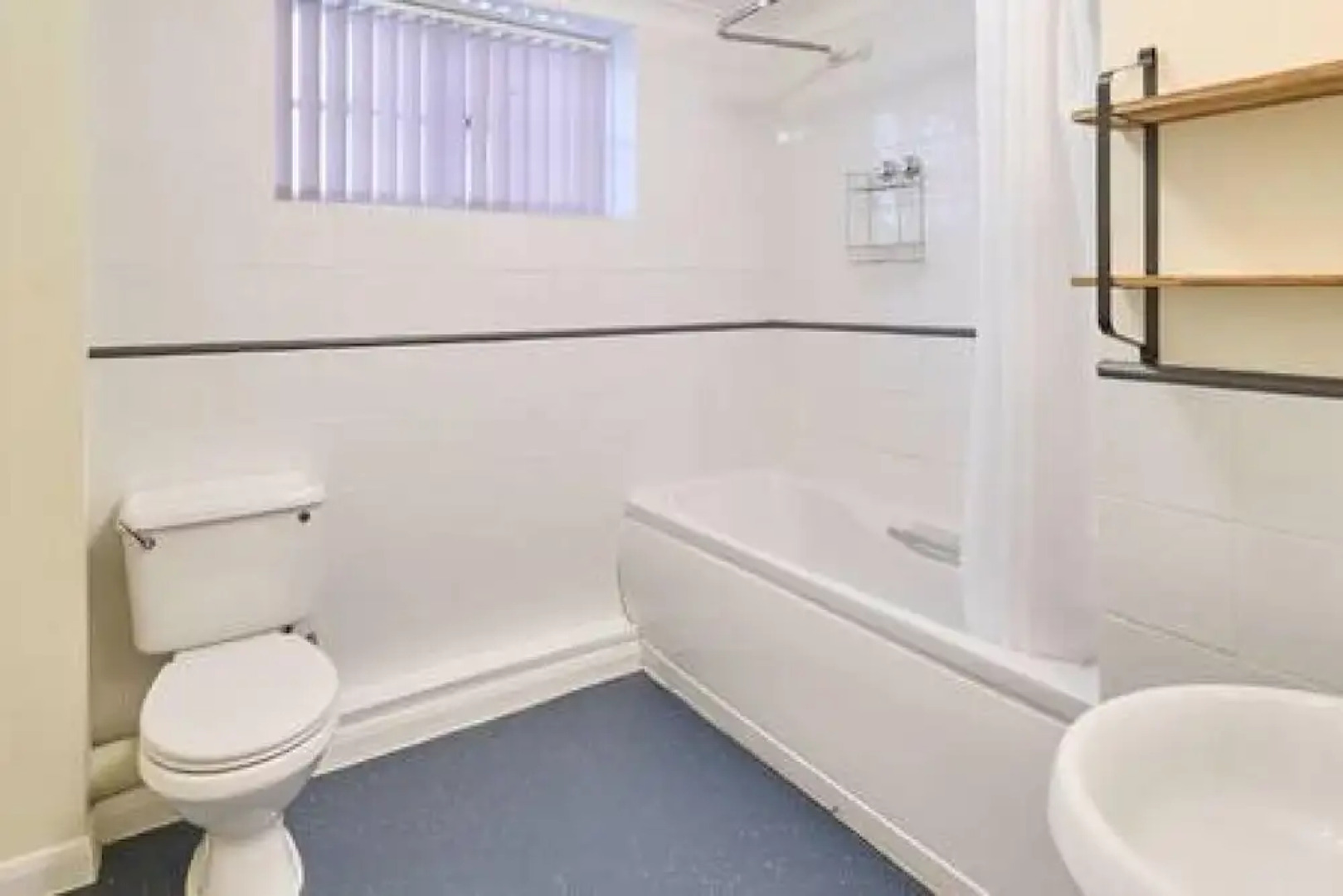 Host Stay Cobb Court