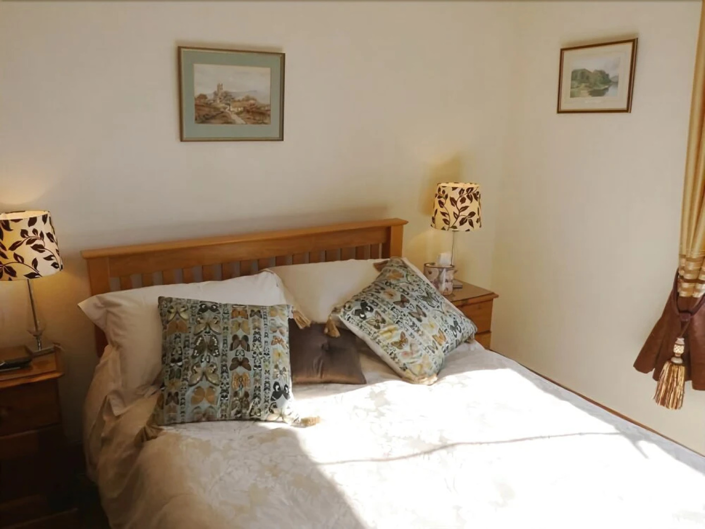 Middle Tremollett Farm Bed and Breakfast