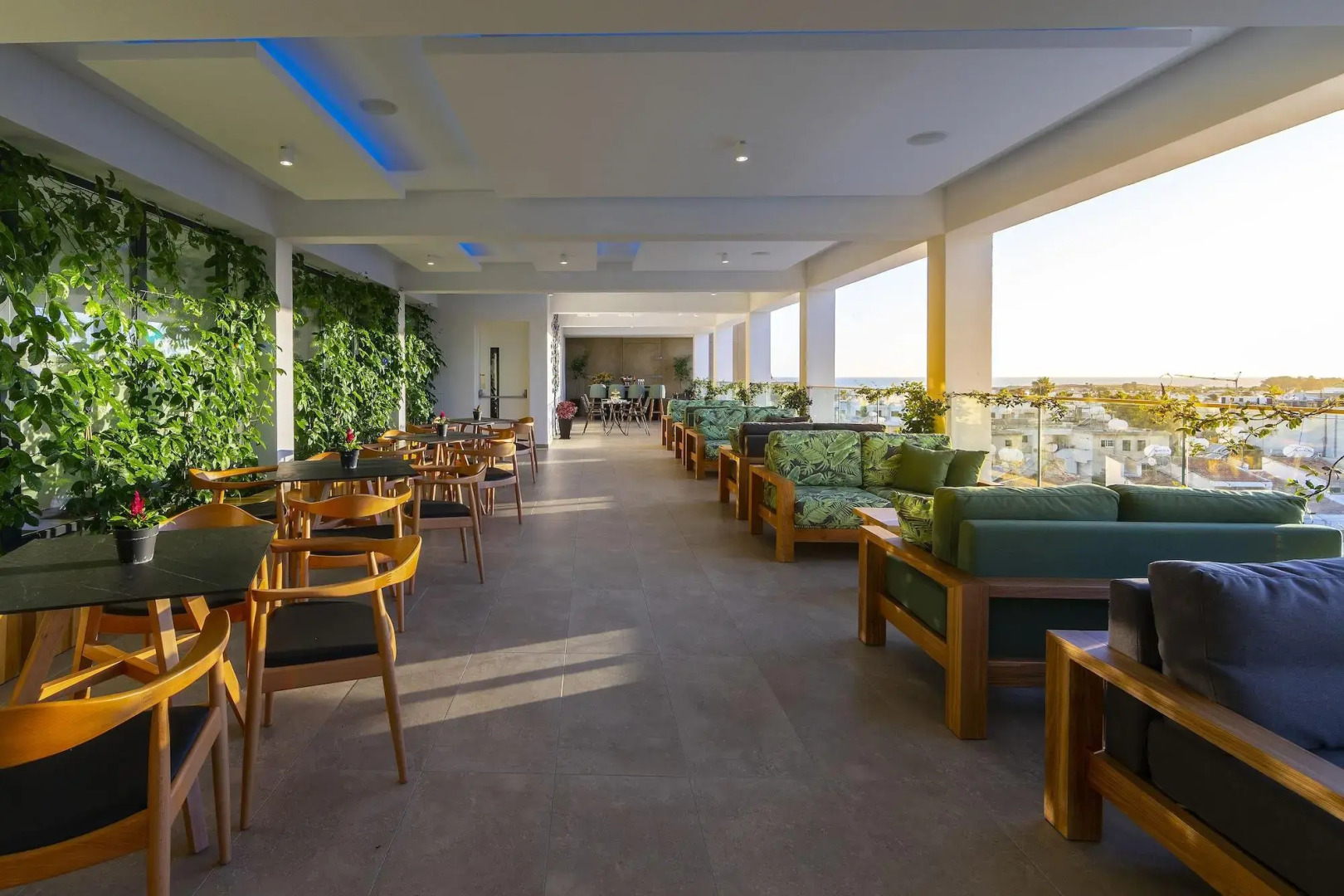 Anemi Hotel & Suites