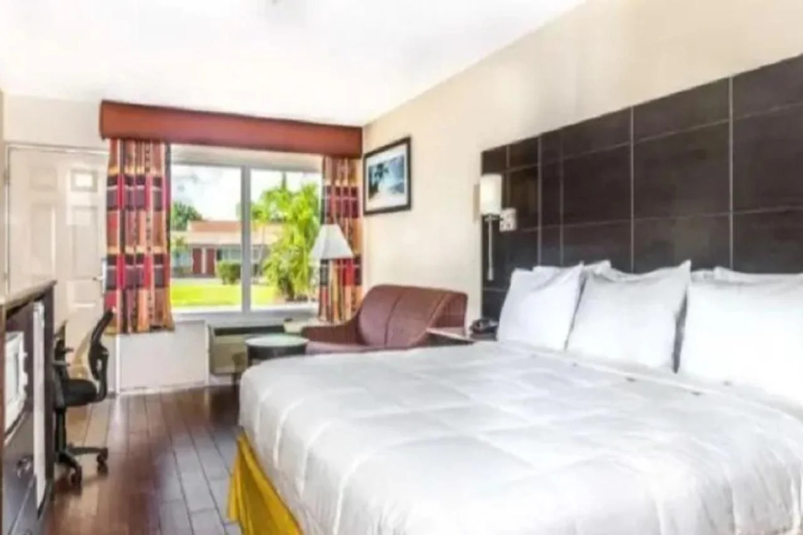 Econo Lodge Inn & Suites Florida City