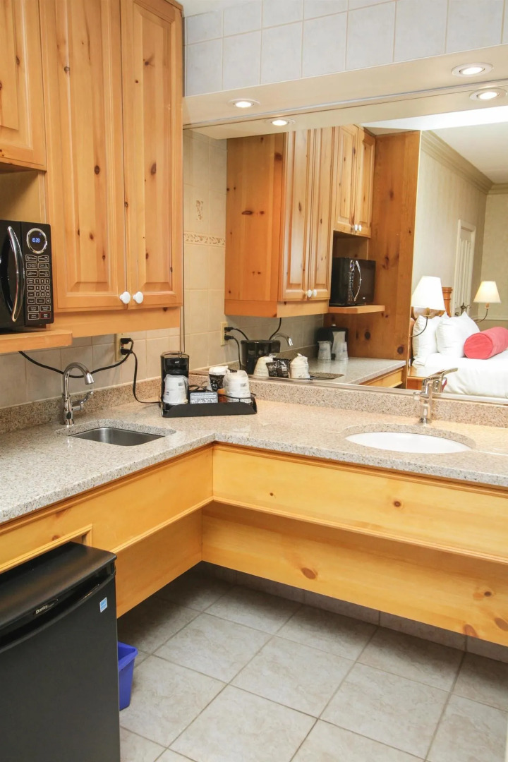 Best Western Parkway Inn & Conference Centre