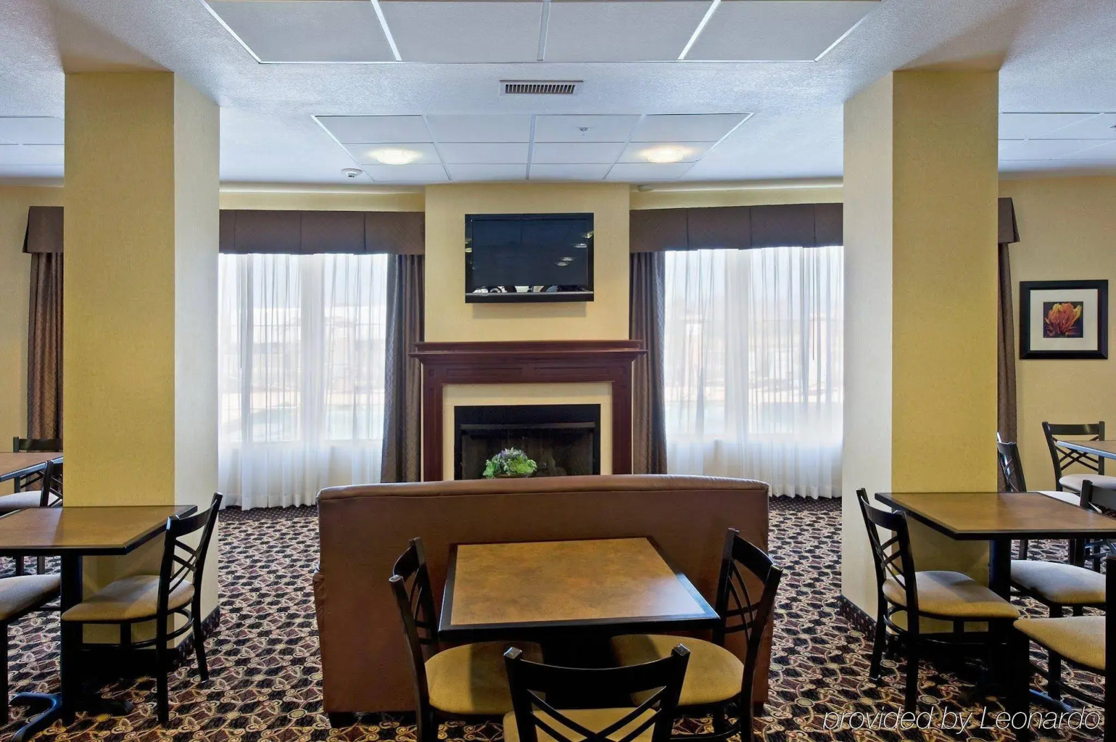 Holiday Inn Express & Suites Willcox by IHG