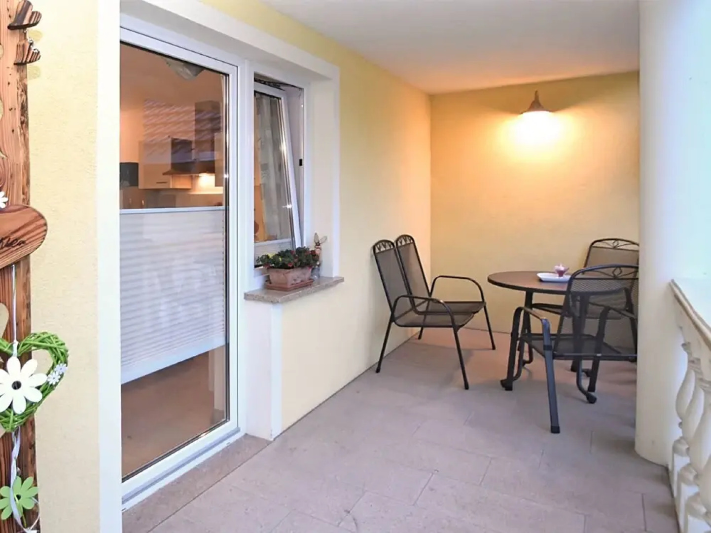 Roomy Apartment in Lichtenhain With Pond