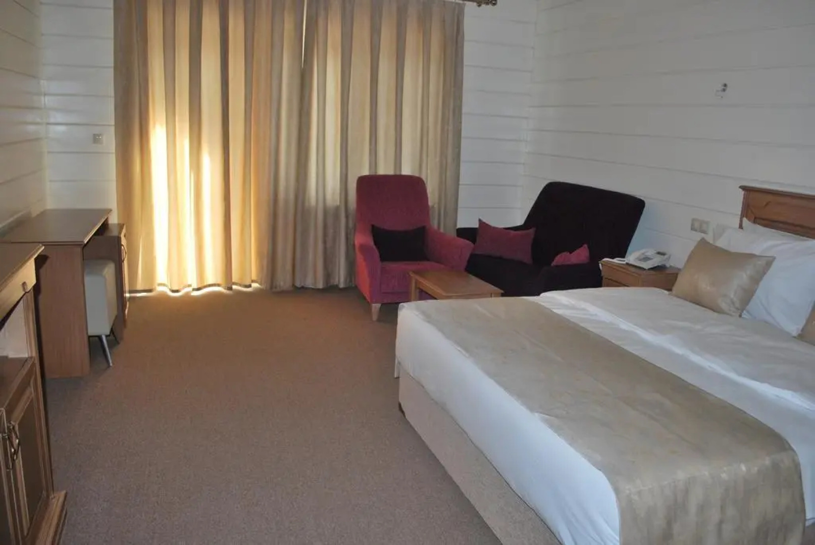 River inn Resort & SPA Nabran