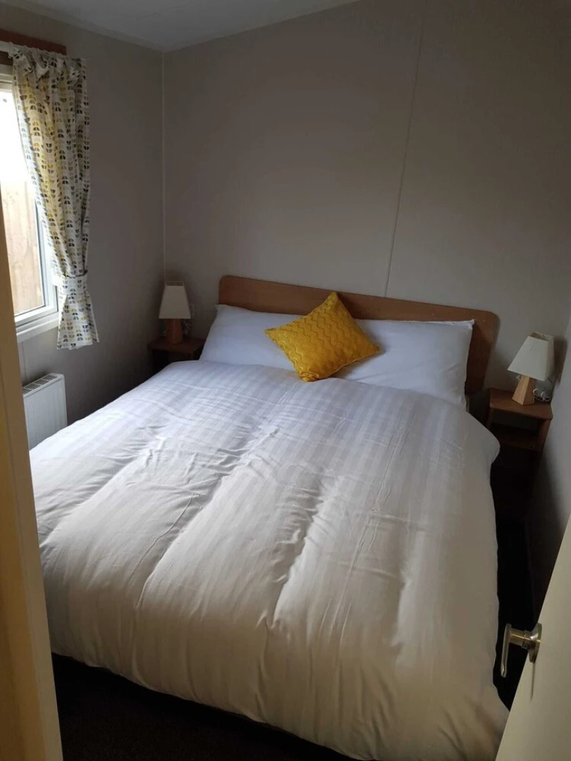 8 Berth Pet Friendly New Caravan in Towyn, Wales