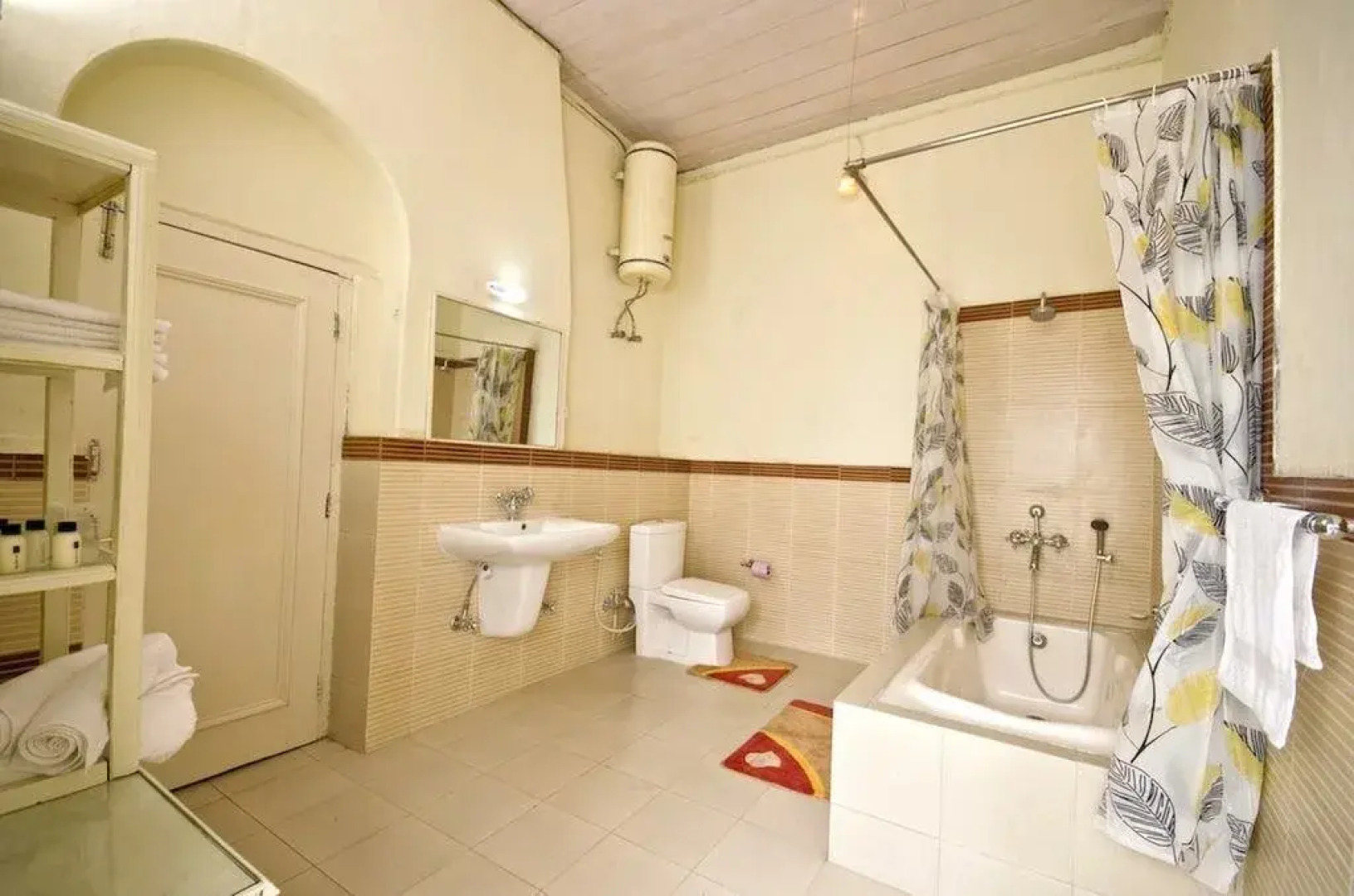 Singtom Tea Estate & Resort