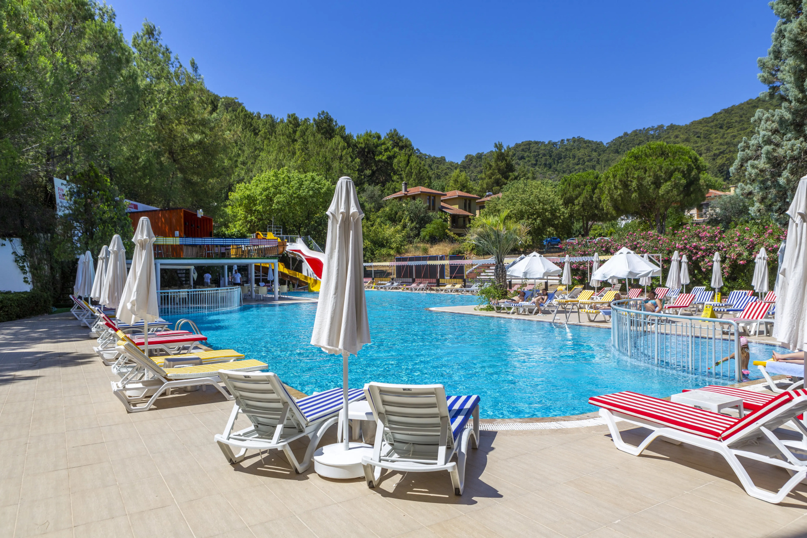 Voxx Resort