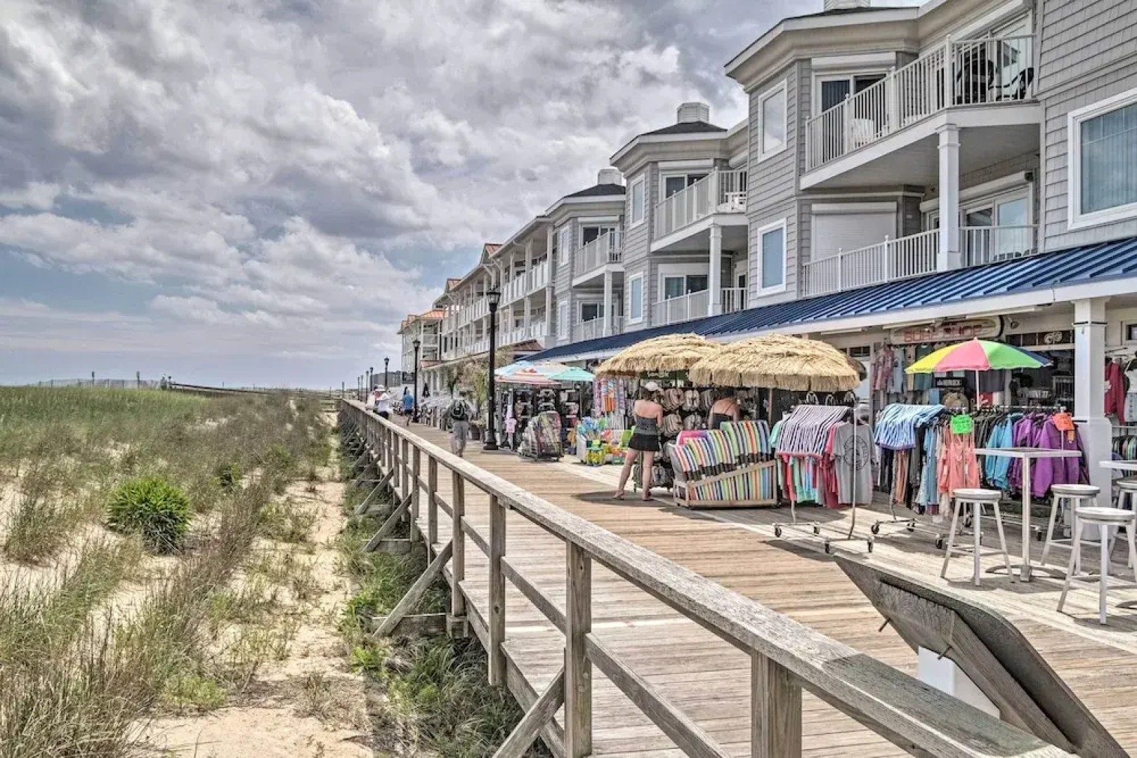 Walk to Bethany Beach Boardwalk: Coastal Retreat