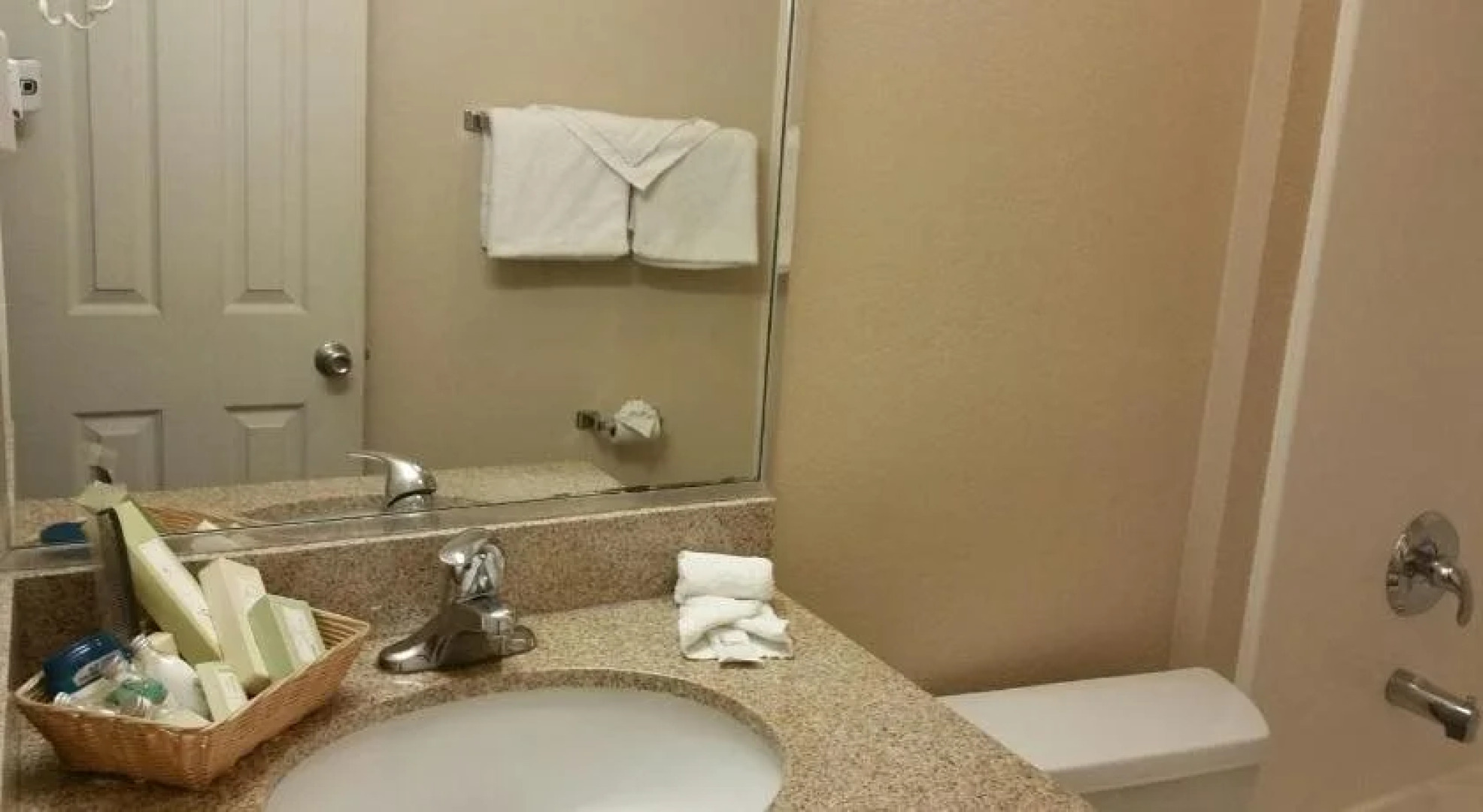 Relax Inn North Babylon