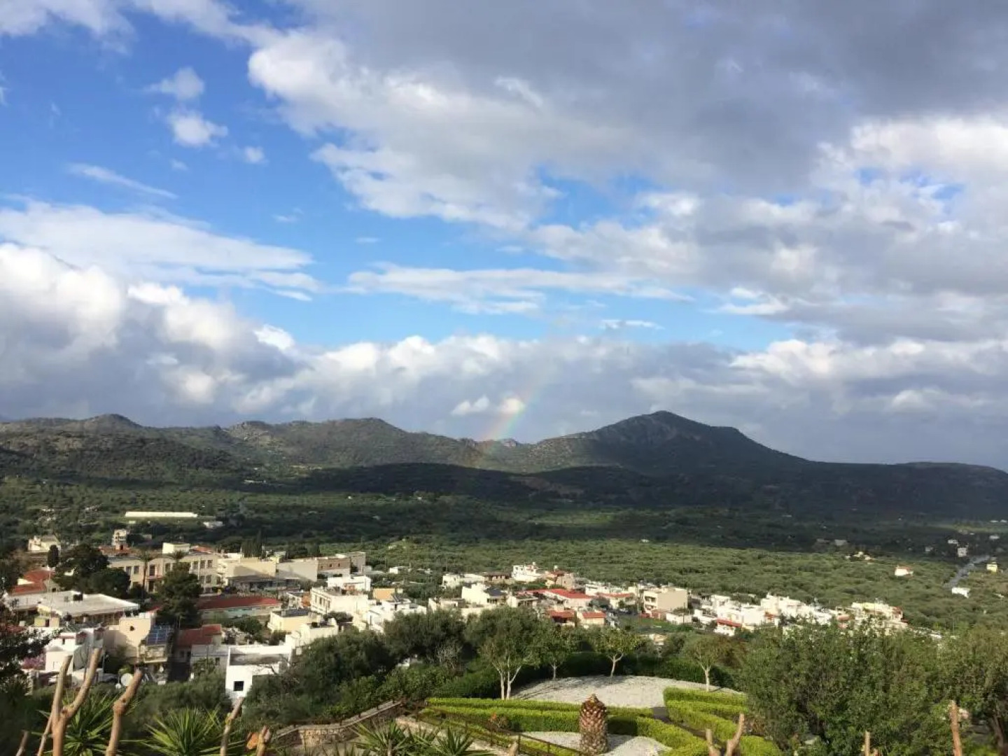 Villa Kamari-Cretan style apartment