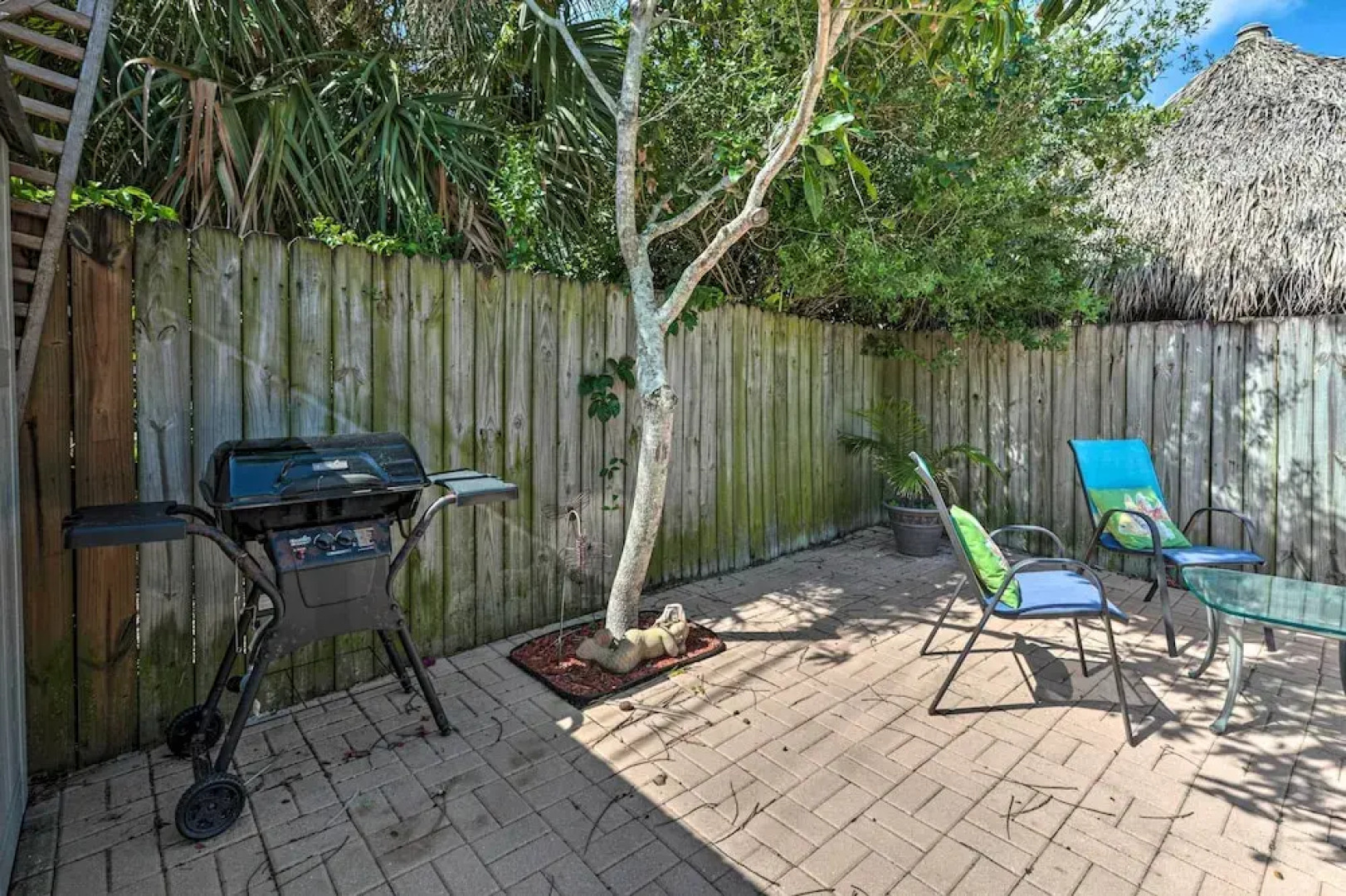 Cape Canaveral Escape: Walk to Beach!