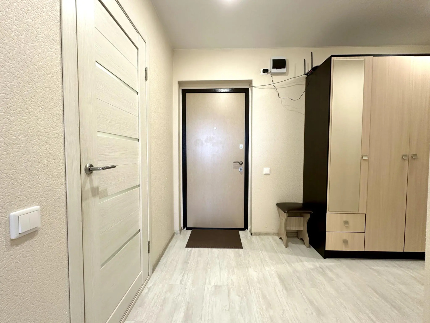 Compass (Компасс) в 15-м микрорайоне 42