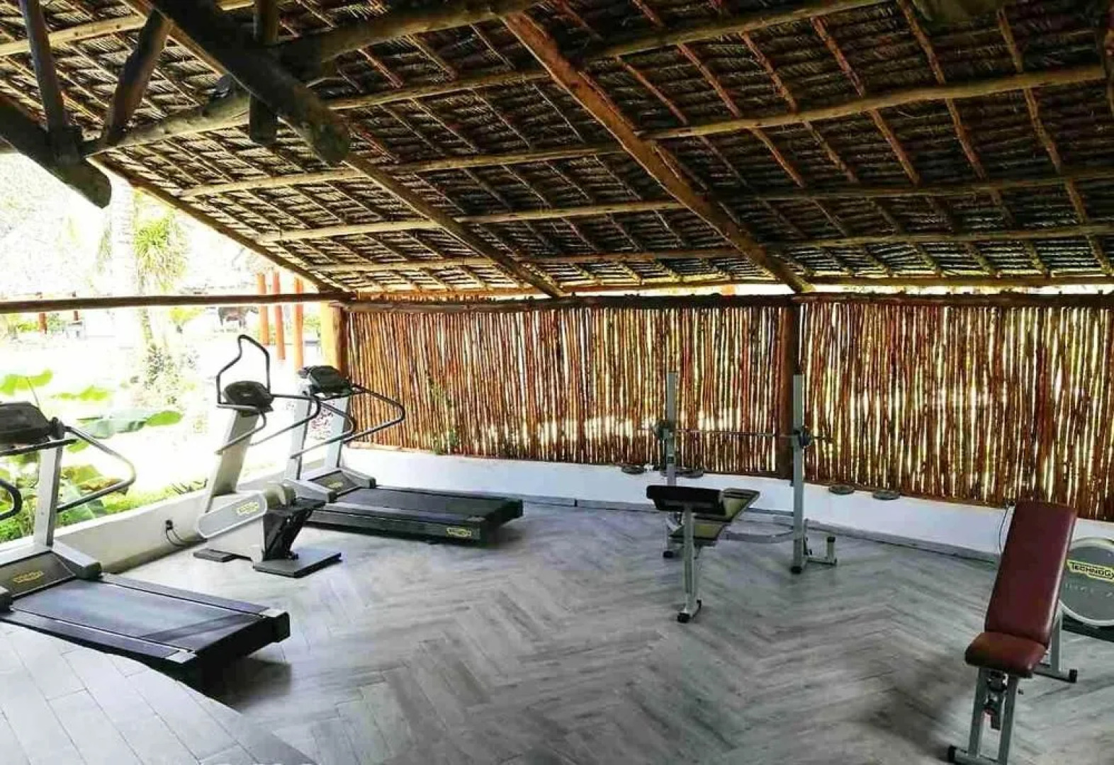 Coral Reef Beach Resort