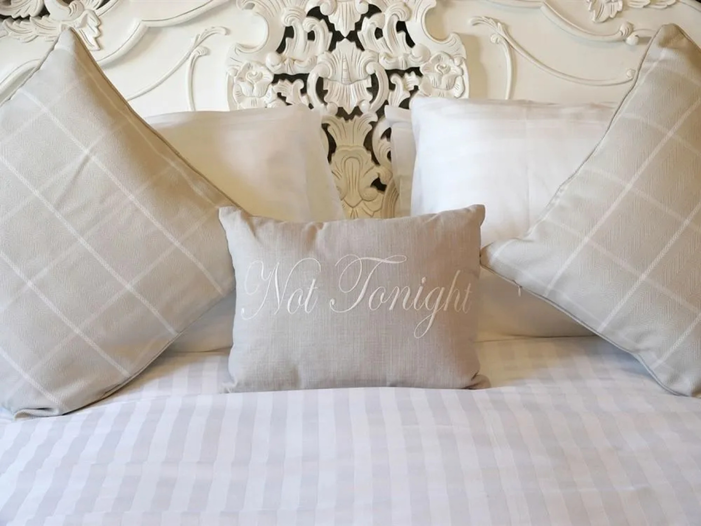 The Three Horse Shoes