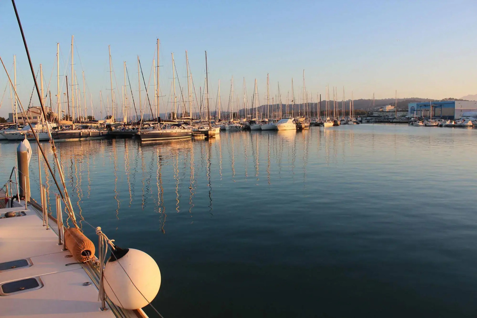 Catamarano Mauticat Boat & Breakfast