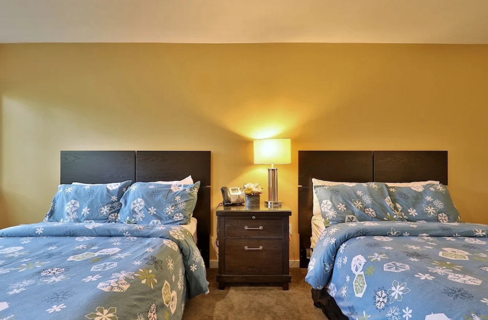 The Grande Suite at Killington: Sleeps 10 Guests, Close to Mountain!