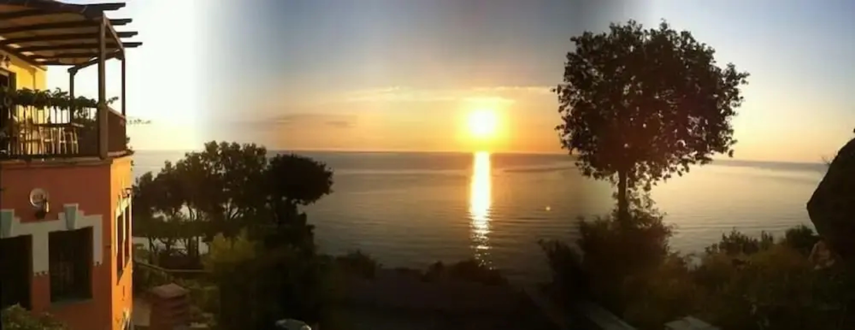 Magic Balcony Suite Apartments