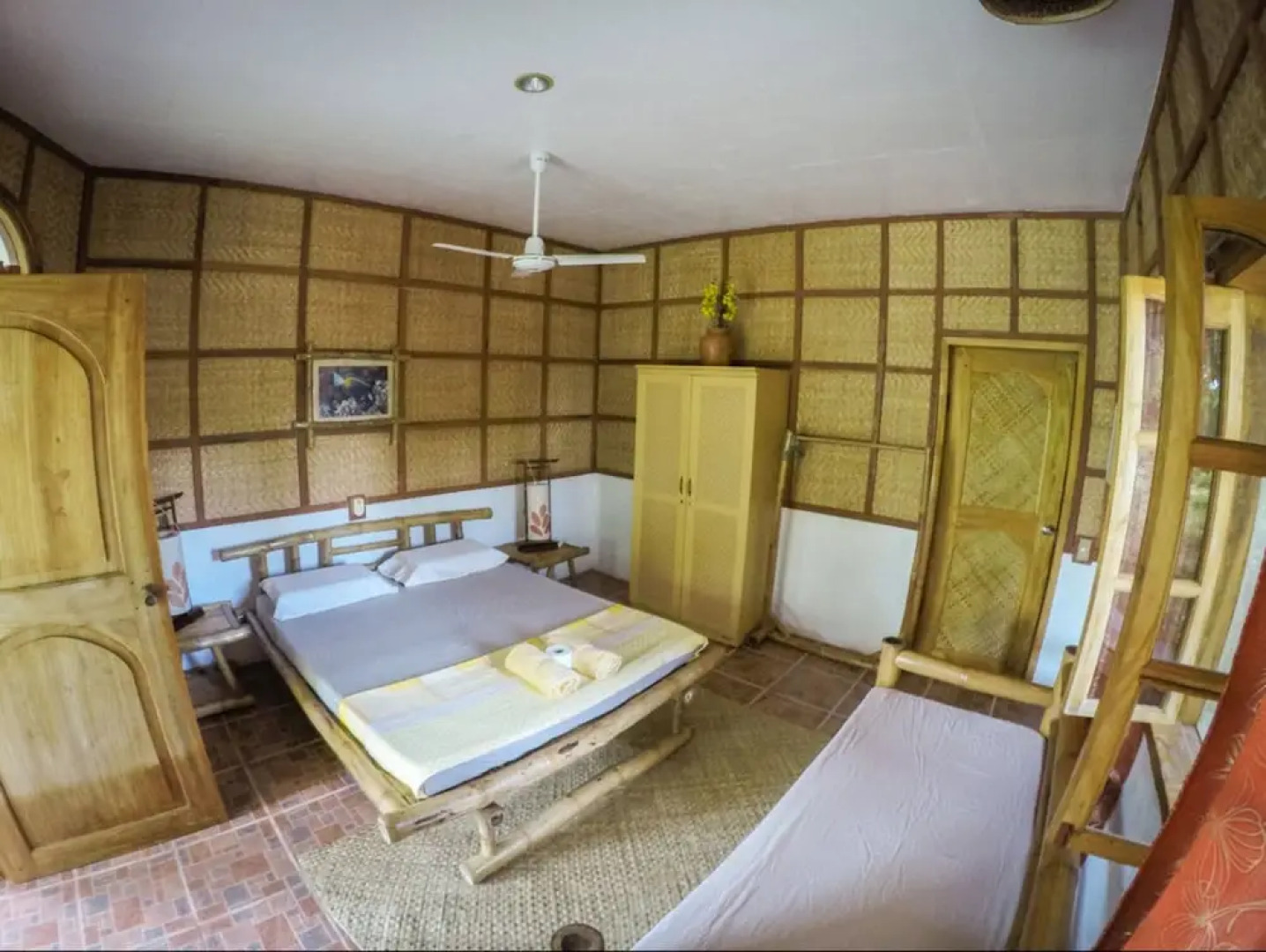 Chelle's Guest House and Backpackers - Hostel