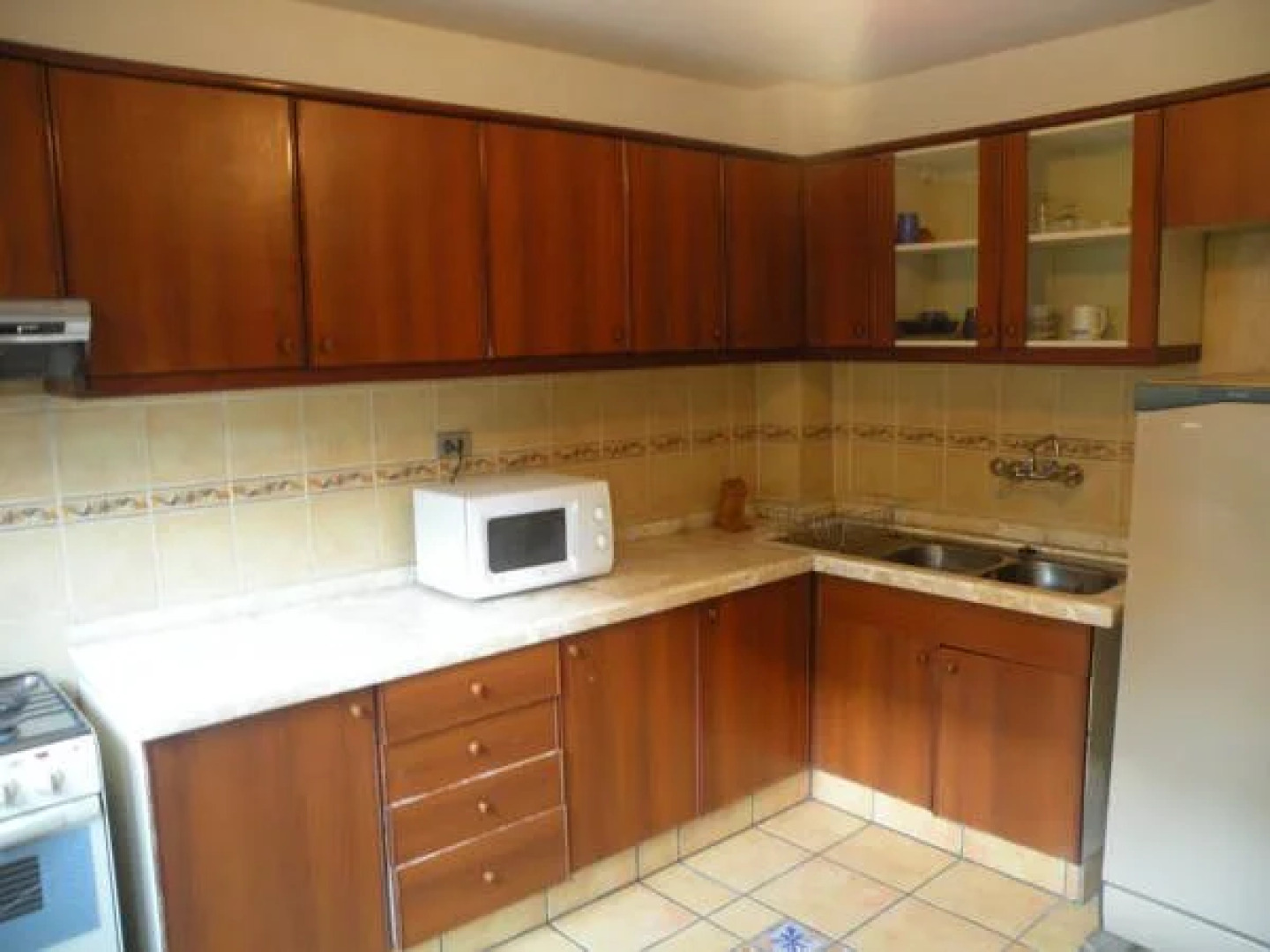 El Jardin Suites and Guest House