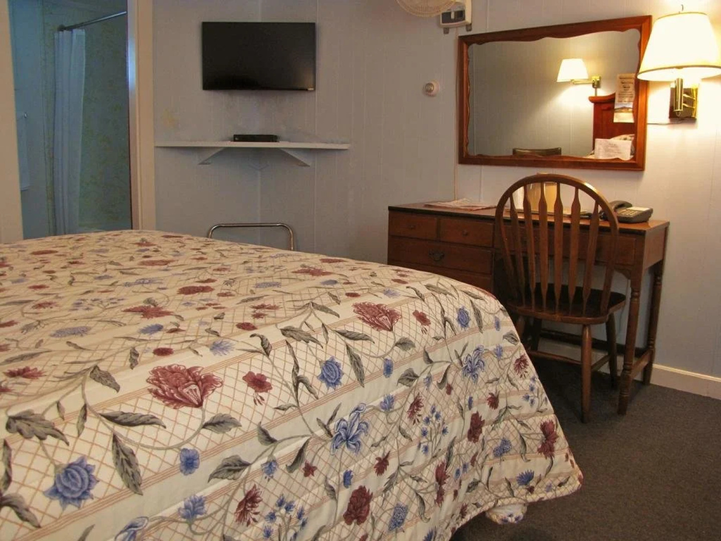 Colebrook Country Club & Hotel