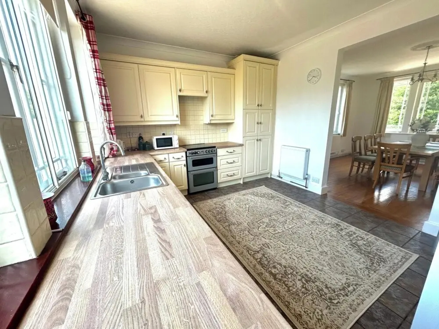 Private Lincoln Retreat - 4 Bedroom House